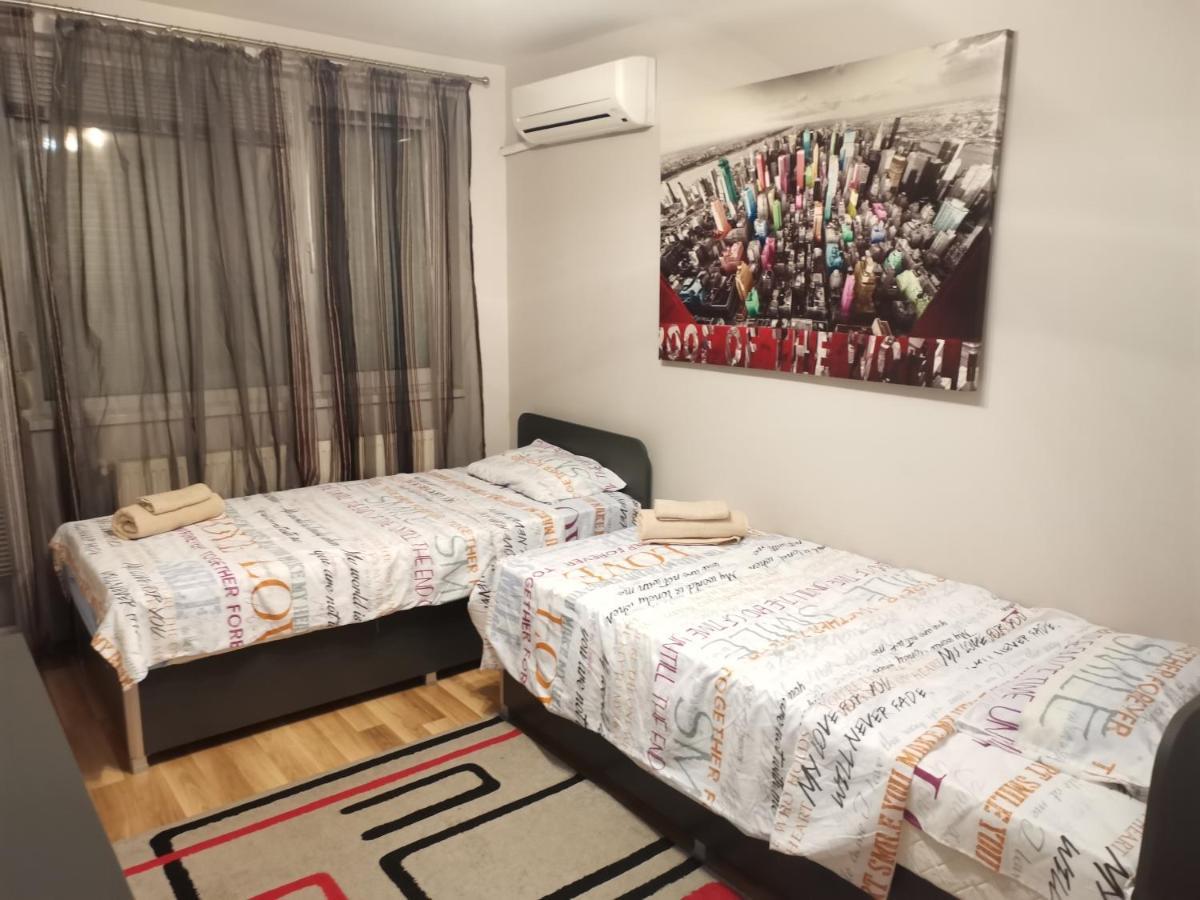 Уютен Апартамент В Централната Част На Стара Загора Ngoại thất bức ảnh